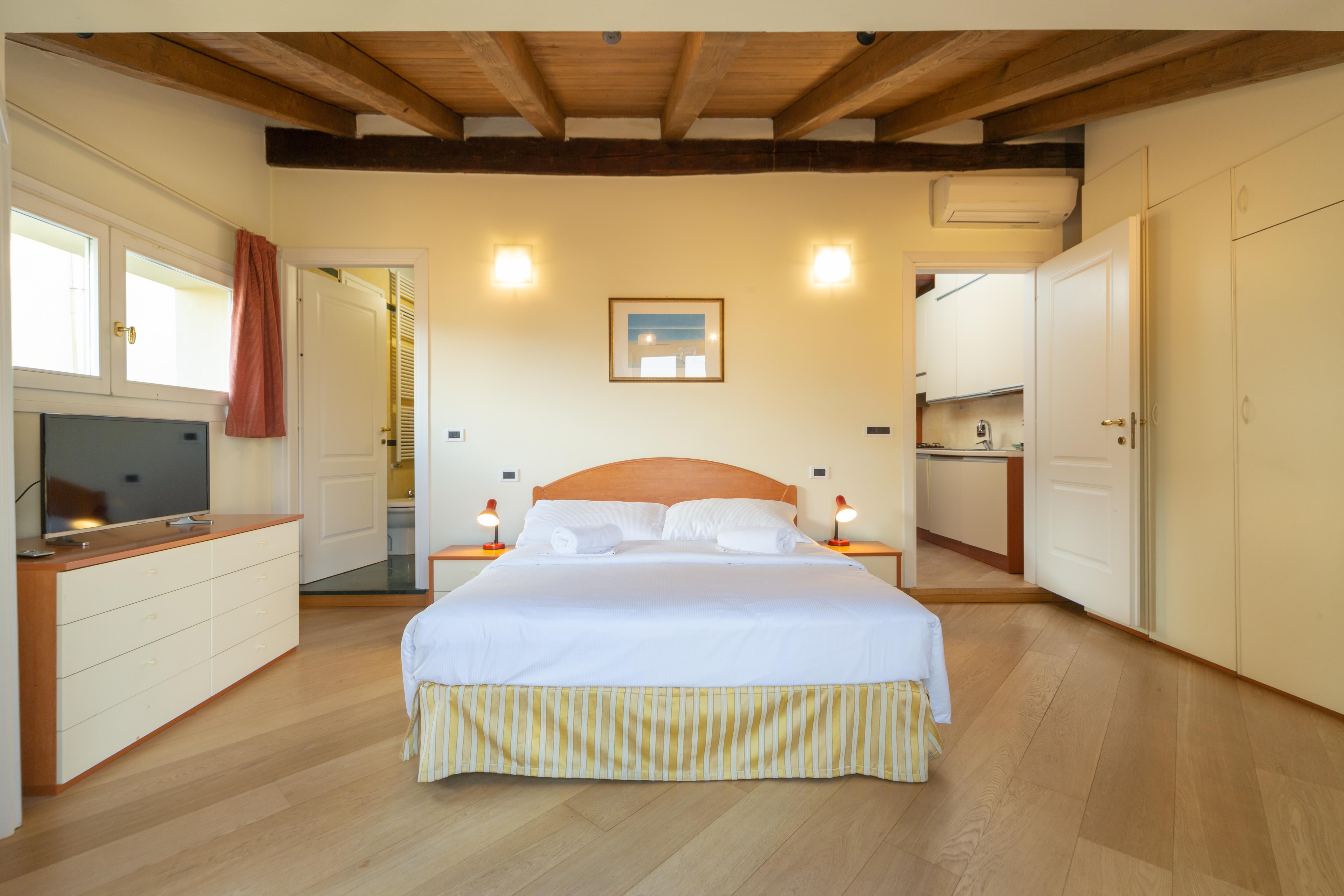 Bolognaroomscom - Santo Stefano Apartments, Bologna